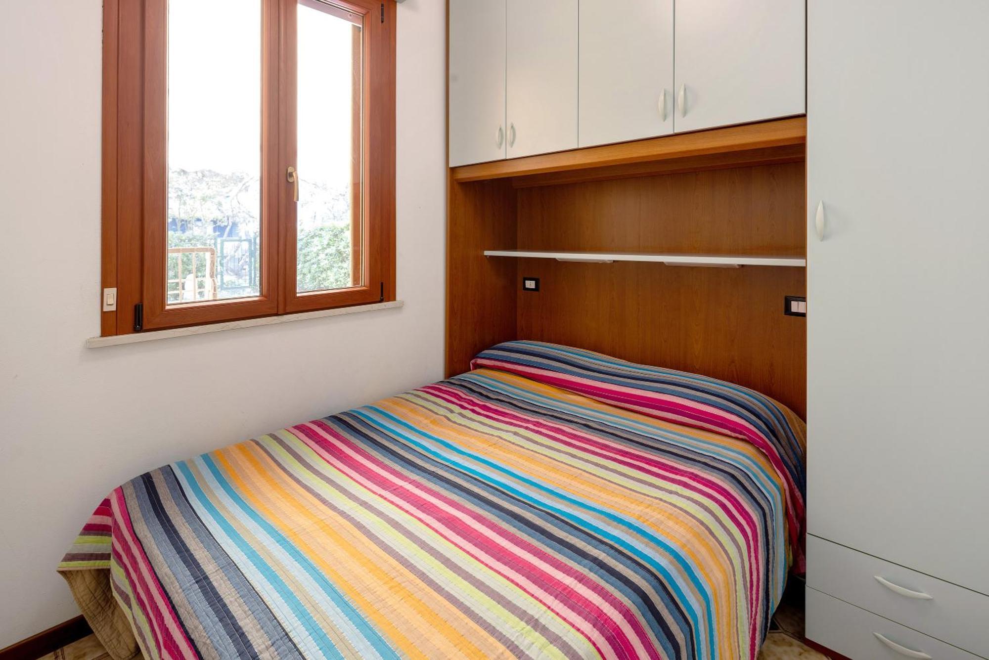 Lira Con Giardino Apartment *